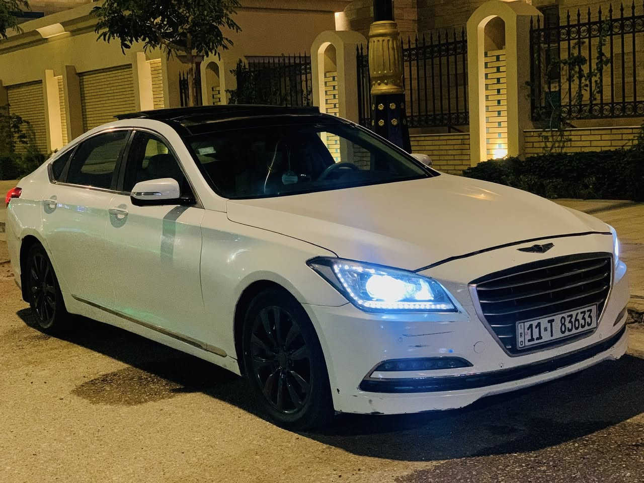 جنسزز موديل ٢٠١٦ رويال
مصبوغة حزام حادث جانبي
بدون دواخل
رقم بغداد سنويه ٢٠٣٠
فول للاخير
حدادية جديدة
تخم تاير جديد
منضومة ماء جديدة
منضومة بانزين جديدة
باتري جديد
سيارة جاهزة بس بيها نواقص بسيطه
بيع او مراوس 
رقم الهاتف ***********
