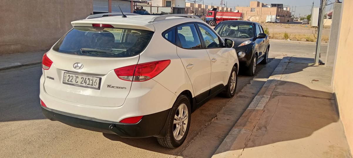 توسان 12 خليجي بيع او مراوس 
رقم اربيل 
تبريد ثلج 
محرك دوش
محرك ما مفتوح 
سيارة جاهزة 
بيها براس البنيد صبغ 
مكاني تكريت ***********
