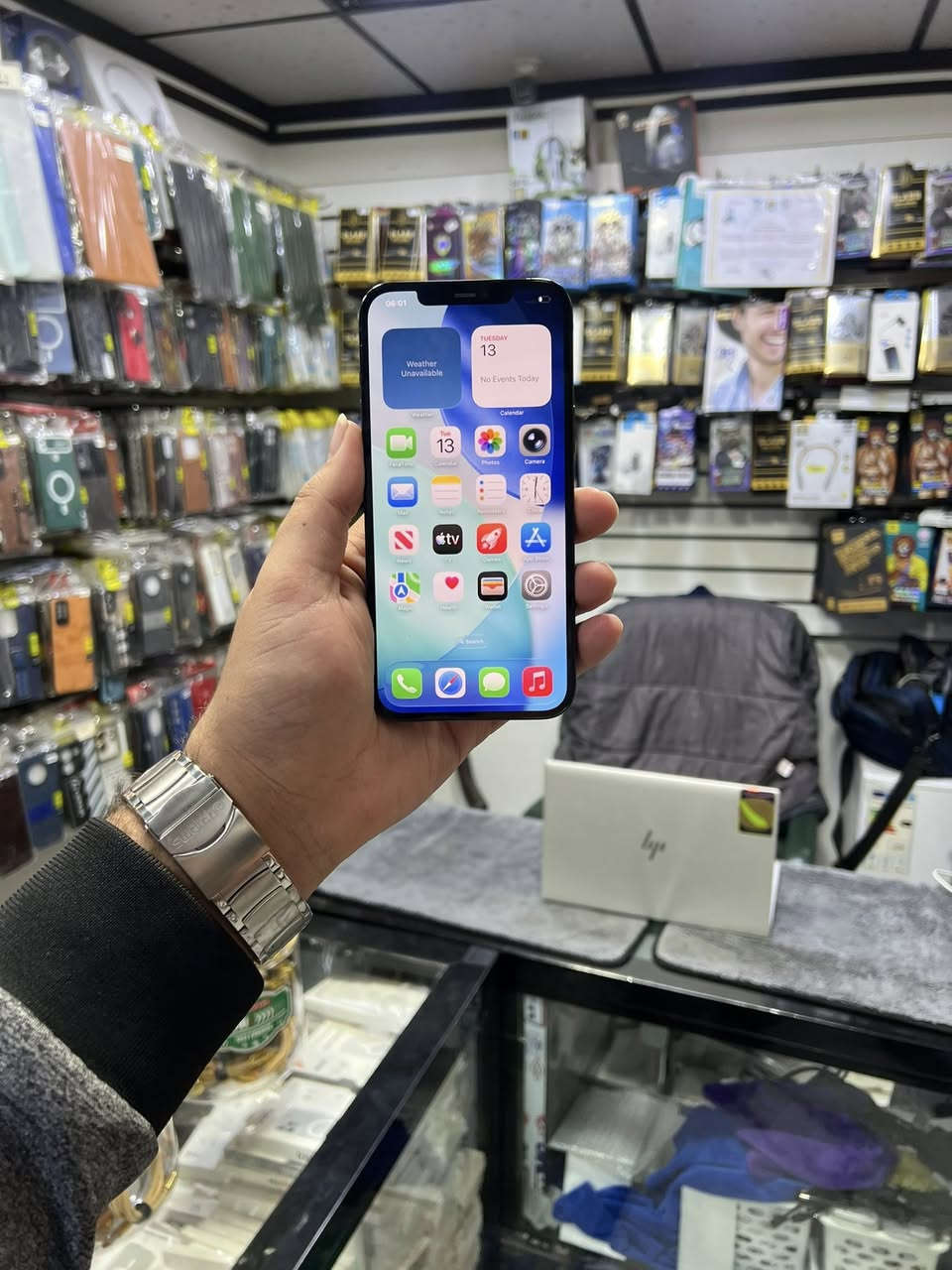 للبيع فقط
12 برو ماكس 

جهاز نظيف وشرط ما مفتوح وحاسبة نورمال بدون غراض 

ذاكرة 256 

بطارية 95‎%‎

تك سيم 

نموذج M

شراي تعال خاص او اتصل 

***********

***********

سعرو 490
