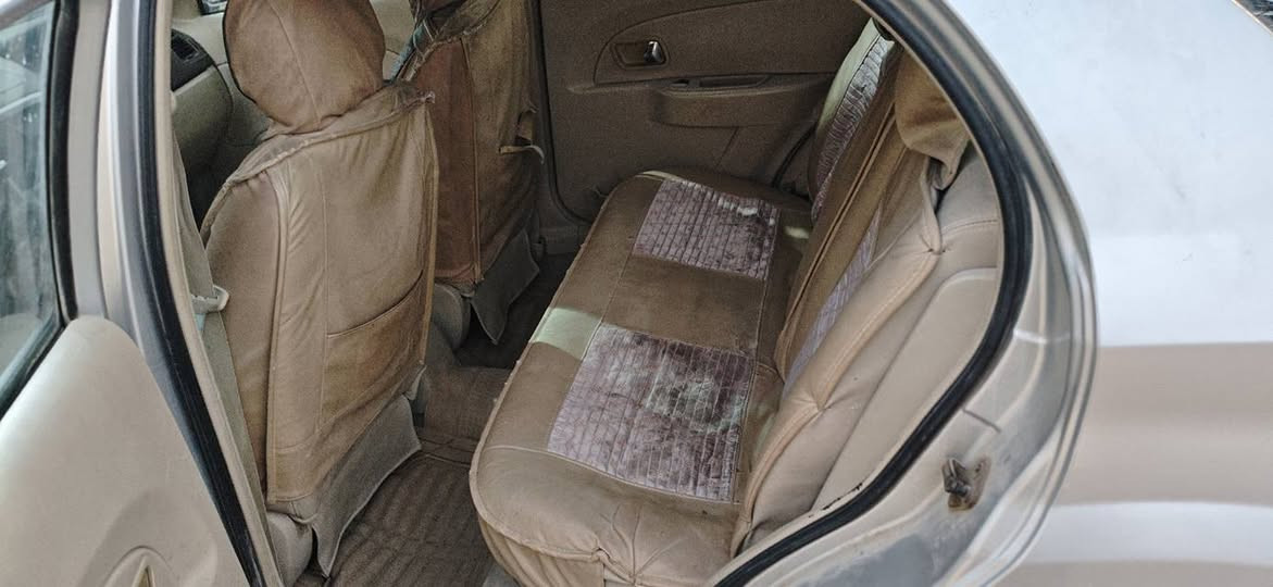 سلام عليكم شيري فلاوين 2013 سيارة كامله مكملة ماناقصهة شي بس خيال گير مكينة حداديه ملاحضه بس بنيد مدعوم بس مامبدل مسحوب بارد تبريد 🥶 سنويه ال 2027 مداور ثاني يوم وذا اكو مراوس بيكم حسب القناعة سعر 30وتفاصيل على رقم ***********
