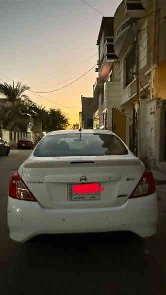 سلام عليكم
وكير ومكينة وصدر وتبريد وتدفئة كله تمام
فرسا م١٣ رقم ومكانها بغداد سنويه٢٧ ب٨١ 
حادثهه بابين السايق وجاملوغ الامامي العكس ولم اتواجد علفيس لأي استفسار هذا رقمي وبي واتساب***********
