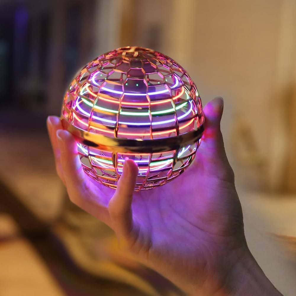 لعبة كرة الطائرة الشحن 
- تصميم باضاءة ملونة عند بدء التشغيل والطيران 

- خاصية الطيران بمجرد لمسه بخفة باتجاهات مختلفة 

- جهاز تحكم عن بعد 

- هيكل خارجي من البلاستيك عالي الجودة 

- تعمل عن طريق الشحن 

- زر التشغيل/ الاطفاء 

- الابعاد: 10 * 10 cm

- اللون : الازرق , الأحمر, الوردي


**إذا كنت صاحب هذا الإعلان وتريد حذفه لأي سبب، رجاءا أرسل رسالة إلى الدعم الفني**