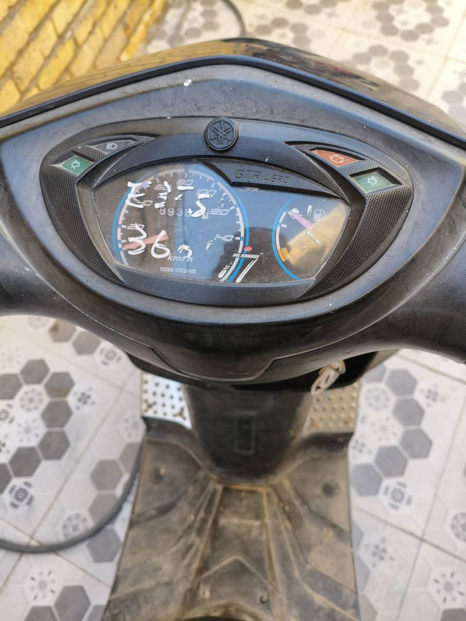 سلام عليكم دراجه YAMAHA عداد 140
برغي ما مفتوح بيهه ما صارلي شهر من ماخذهه من محلات 
سعر 1.100 وبيهه مجال حك جيه


**إذا كنت صاحب هذا الإعلان وتريد حذفه لأي سبب، رجاءا أرسل رسالة إلى الدعم الفني**