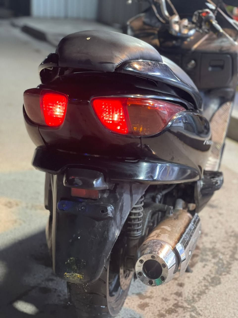 السلام عليكم فورزه 0.8
درجه حلوه ونصفيه ومحرك خير من الله 
السعر ٩٥٠
مكاني الشعب ***********
