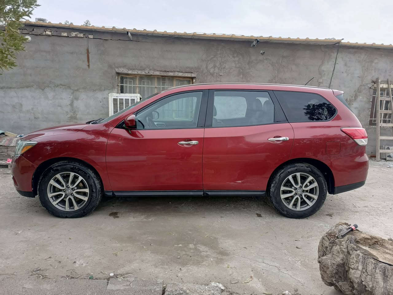 السلام عليكم
للبيع نيسان باثفندر موديل 2014
7راكب لون احمر دم الغزال محرك 6 سلندر 3.5 
كشنات جلد أسود 
كشنات كهرباء 4 كشنات  تدفئة امامي خلفي 
حساسات شاشة كاميرا تشغيل بصمة 🫆 
جنطة شفط كهرباء 
مكان السيارة بغداد 
رقم بغداد انكليزي 
السيارة جاهزة و نظيفة 
بيها كم قطعة صبغ جزء من القطع بسبب الشخوط 
حادثها سرقة كير و مكينة 
للأستفسار الاتصال على *********** وات ساب
