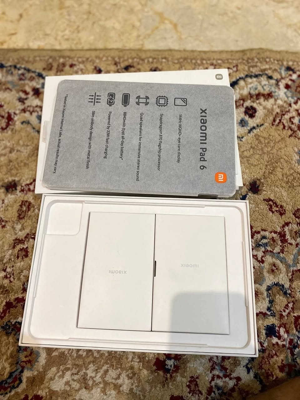 شاومي باد 6 نضيف كلششش نضافة 98/100 
1 الذاكره 256 
2 120فريم 
3 بطاريته 8840
4 الشحن 33 واط
الجهاز وياه 
 5 كيبورد 
6 لاسق شاشه عدد اثنين 
7 كفر 
جبتة علمود الدراسة وعفتة ما استعملة يعني بلاسبوع اشحنة مرة وحدة لان ايباد ما استخدمة السعر400الف
 اوبي مجال 
الاتصال. أو واتساب ***********

