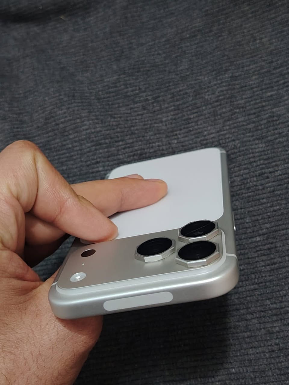 17ماكس
ذ٢٥٦ 
الشريحة الإلكترونية eSIM
٦٥ دورة شحن
ضمان .
ب١٩٥٠
مليون وتسعمائة وخمسون
***********
خابر ودلل
