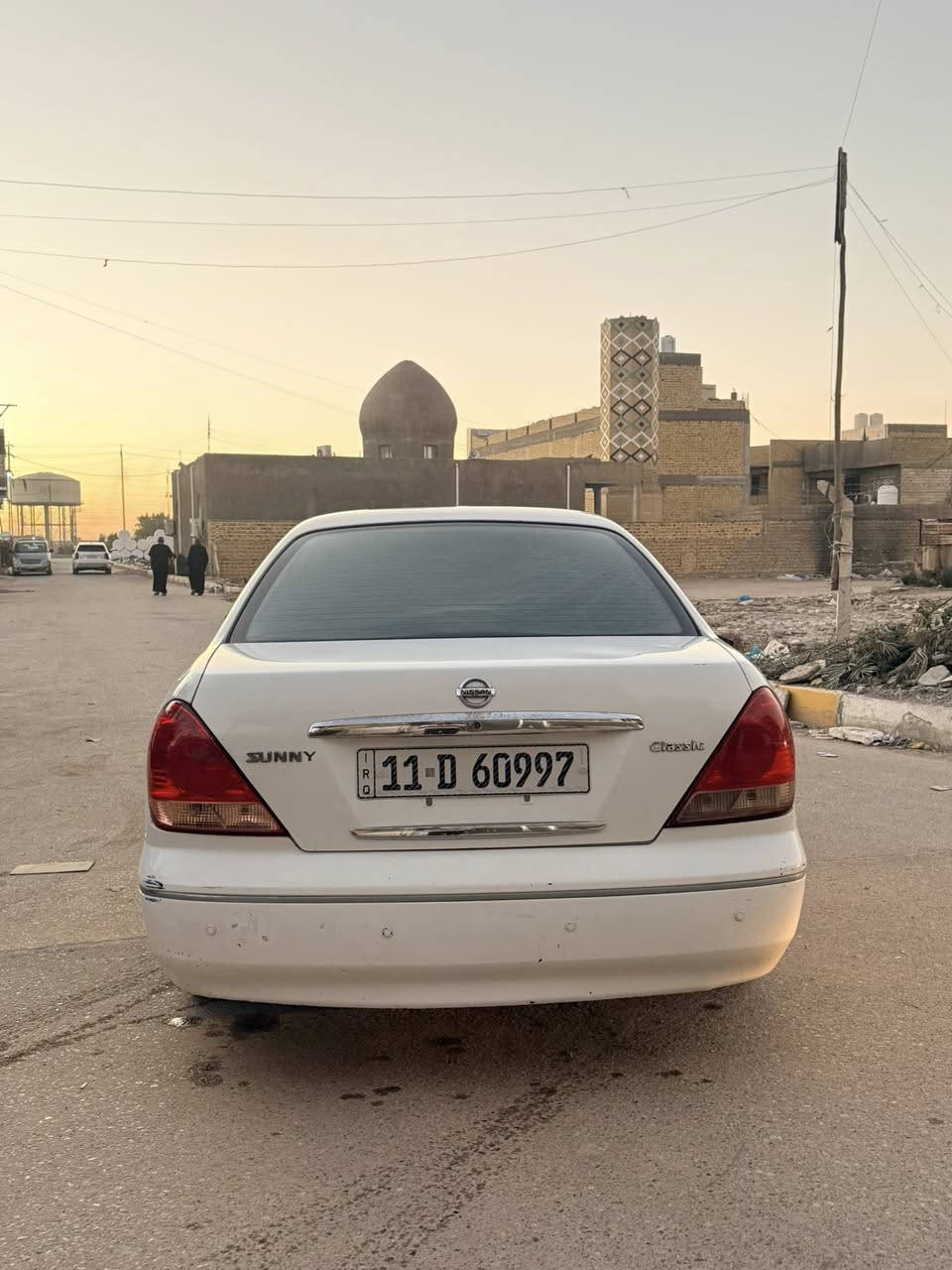 سلام عليكم 
🔺 نيسان صني 2009 رقم بغداد دولي 
🔺 السياره استخدام شخصي مكفوله كفاله عامه فقط 🔺بيها بارد في الجاملغ الخلفي (الهلال) 
🔺و جراد قليل في القماره 
🔺السياره نظيفه و حلوه احلا من الصور 
🔺تبريد منظومه جديده بارد  كلش 
🔺تخم تاير جديد 
🔺حداديه و صدر كامل جديد 
🔺السياره غرفتها نظيفه 
🔺مكان السياره الناصريه -سوك الشيوخ 
رقم الهاتف -  ***********
