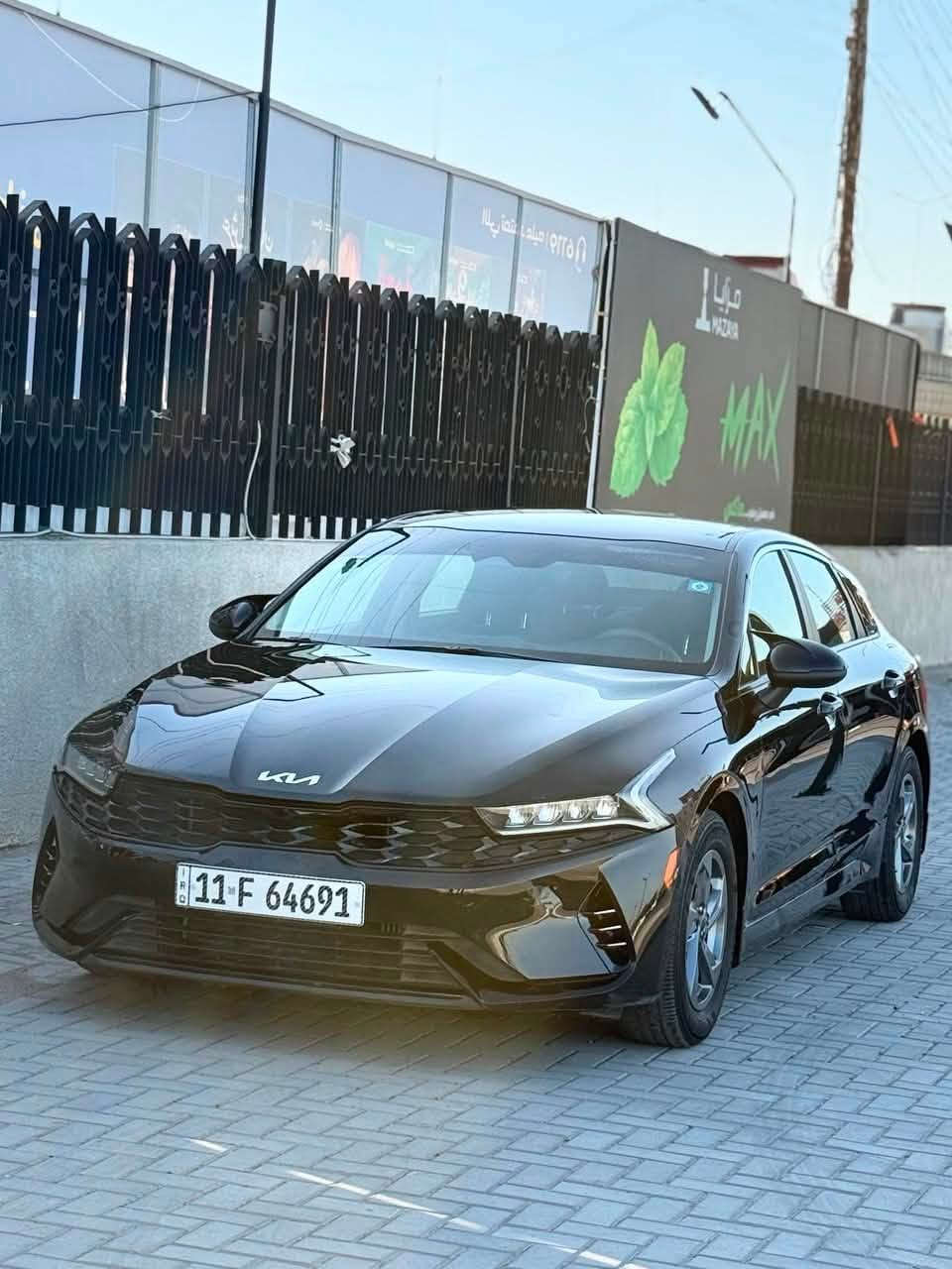 السلام عليكم kia k5 2023
مواصفات 
شاشة ، بصمة ، رادار جانبي ، رادار امامي ، كامرة دوارة 

مكفولة من صبغ والايرباك والدواخل 

قطعه 1 تبديل نفس الون + مكانين بارد صغار

ماشية 40 الف ميل

رقم بغداد سنوية باسمي تحويل مباشر

السعر 155 وبيها مجال

بغداد حي البنوك / ***********
