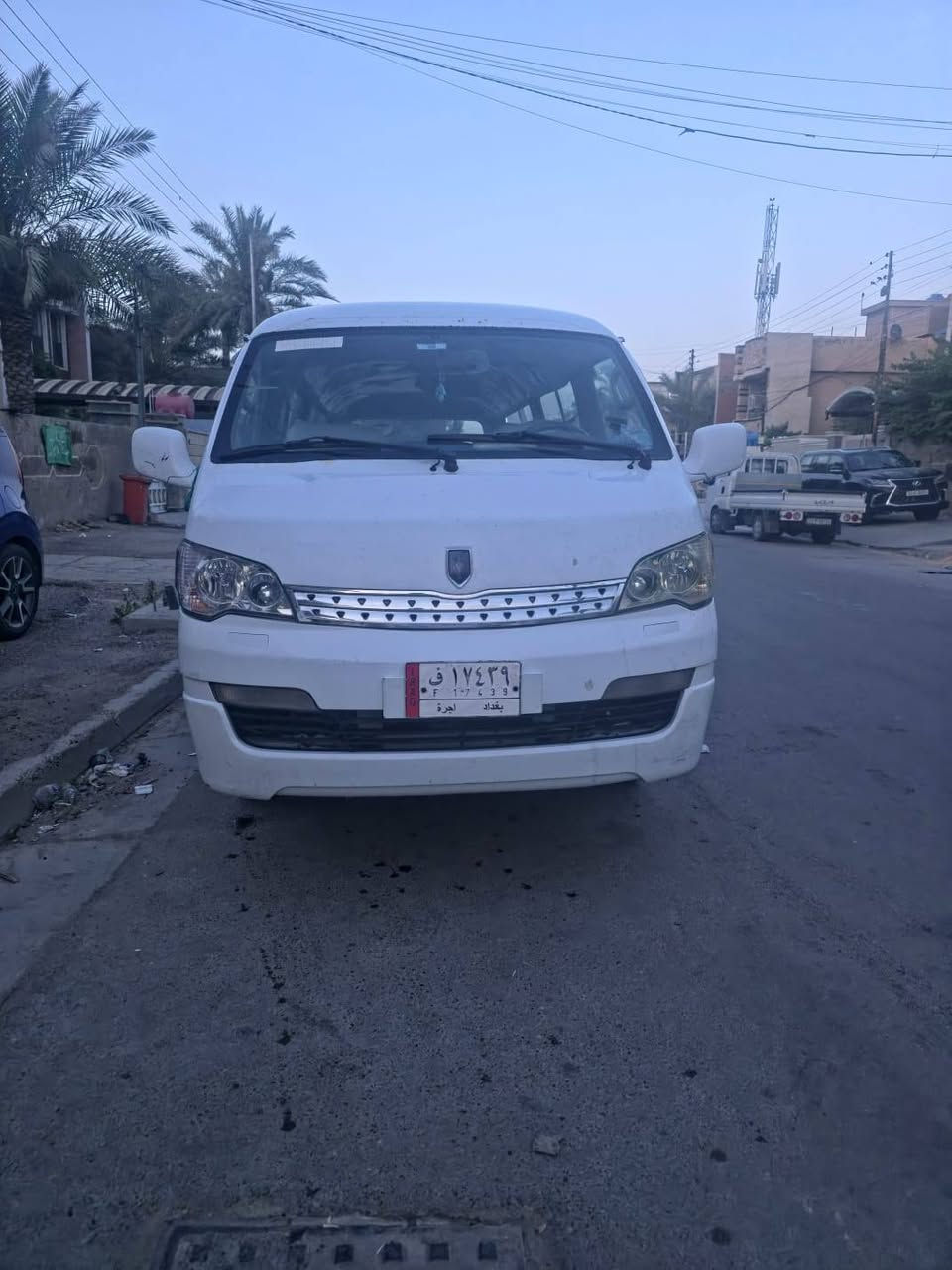 سلام عليكم H1البيع اسياره نضيفه مكينه بلاديه شوي كامت اتنقص موديل 14اسياره مكان بغداد اشعب اسعر 90وبيه مجال قليل ***********
