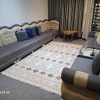 ديوان نظيف مستعمل للبيع مكاني الحريه السعر ٤٥٠ للاستفسار 07702573233