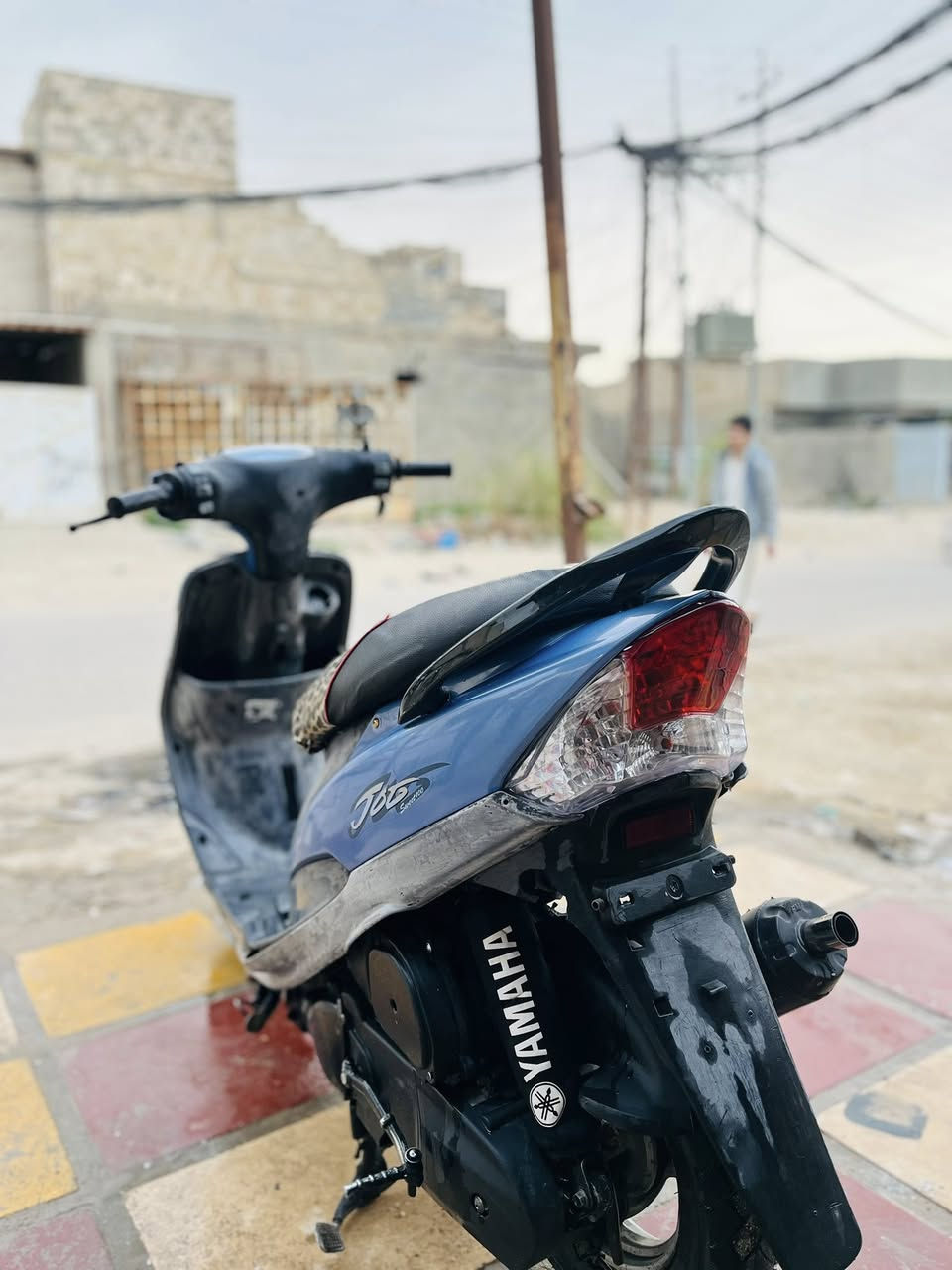 سلام عليكم منغولي للبيع الدراجه فقط ولفات محرك ما تسمع صوته نضيفه كلش سلف هندر بك لايت عالي ناصي كامله الدراجه تخبل لا نضوح لا تبخير شلعه ومعدل بوشه 49 سعر 600 بيه مجال كلش قليل أكفلك مكينه وشاصي الدراجه نضيفه كلش شرااي تعال واتساب ***********
