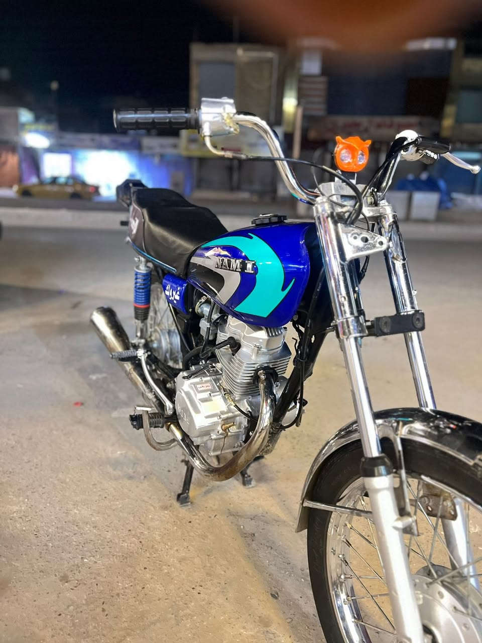 السلام عليكم دراجه نامه كلك تعميره 25 المحرك توه سحك شاصيحه  نامه 25 مصبوغ علجديد مكفوله  من كلشي تفيلس مامفيلسه غير الدهن ماواصللها
المكان سوك الشيوخ العكيكه  
السعر خاص *********** واتساب
