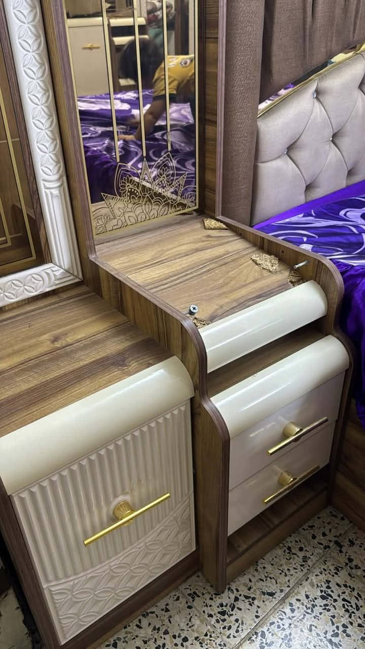 بل كريعات عنوان 
سعره 850.قفل 
@إشارة


**إذا كنت صاحب هذا الإعلان وتريد حذفه لأي سبب، رجاءا أرسل رسالة إلى الدعم الفني**