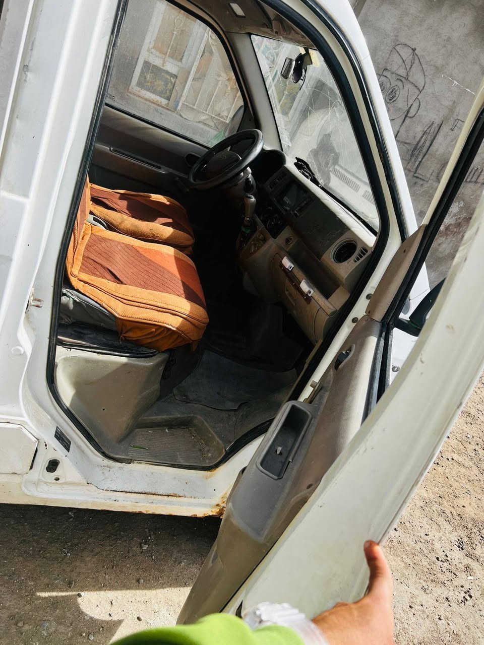 سلام عليكم سياره لبيع محوره كير مكينه توه شدهن ما صاله هواي تخم تاير وحداديه حلوه بس راعيه ما ادله مكان بصره كرمت علي وسعر 23
***********
