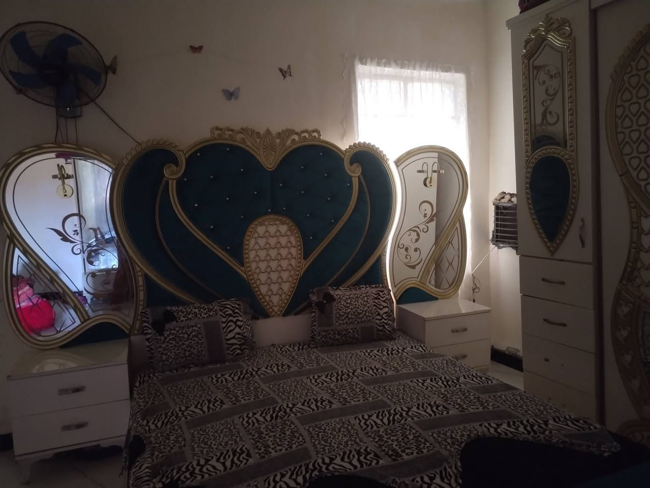 غرفه بمليون و٤٥٠ ماخذيها ب٣ استعمال قليل
مبرده شغاله فقط عوزها تبديل ليف ب٥٠
باب كامل كولشي مابي حتا زنجار ممزنجر ب٤٥


**إذا كنت صاحب هذا الإعلان وتريد حذفه لأي سبب، رجاءا أرسل رسالة إلى الدعم الفني**