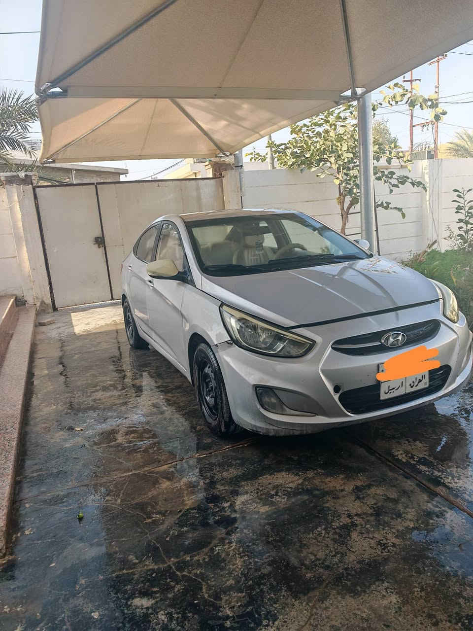 اكسنت 2017
وارد خليجي 
ضررها بابين وجاملغين الاماميات بس صبغ بدون حادث 
الرمادي / السعر ٩٥ ورقه وبيها مجال بسيط 
للاستفسار ***********
