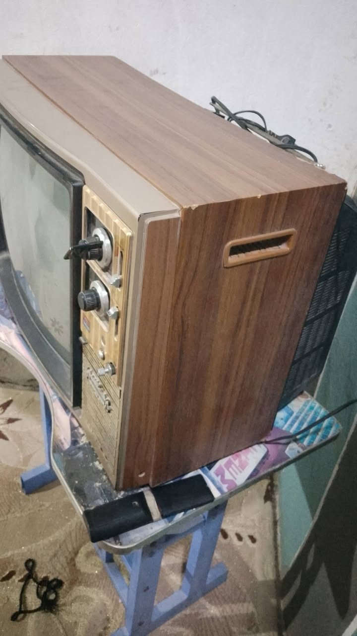 تلفزيون انتيكه ياباني البيع السعر 150
