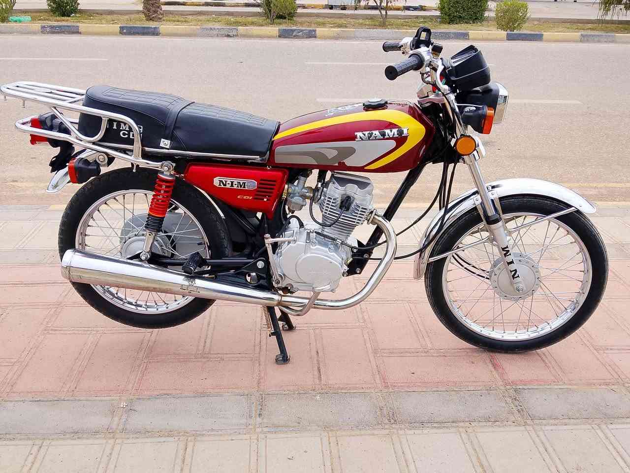 للبيع نامه موديل 25اوراق سكنر
مكان واسط الحرار السعر 600 قفل 
***********
