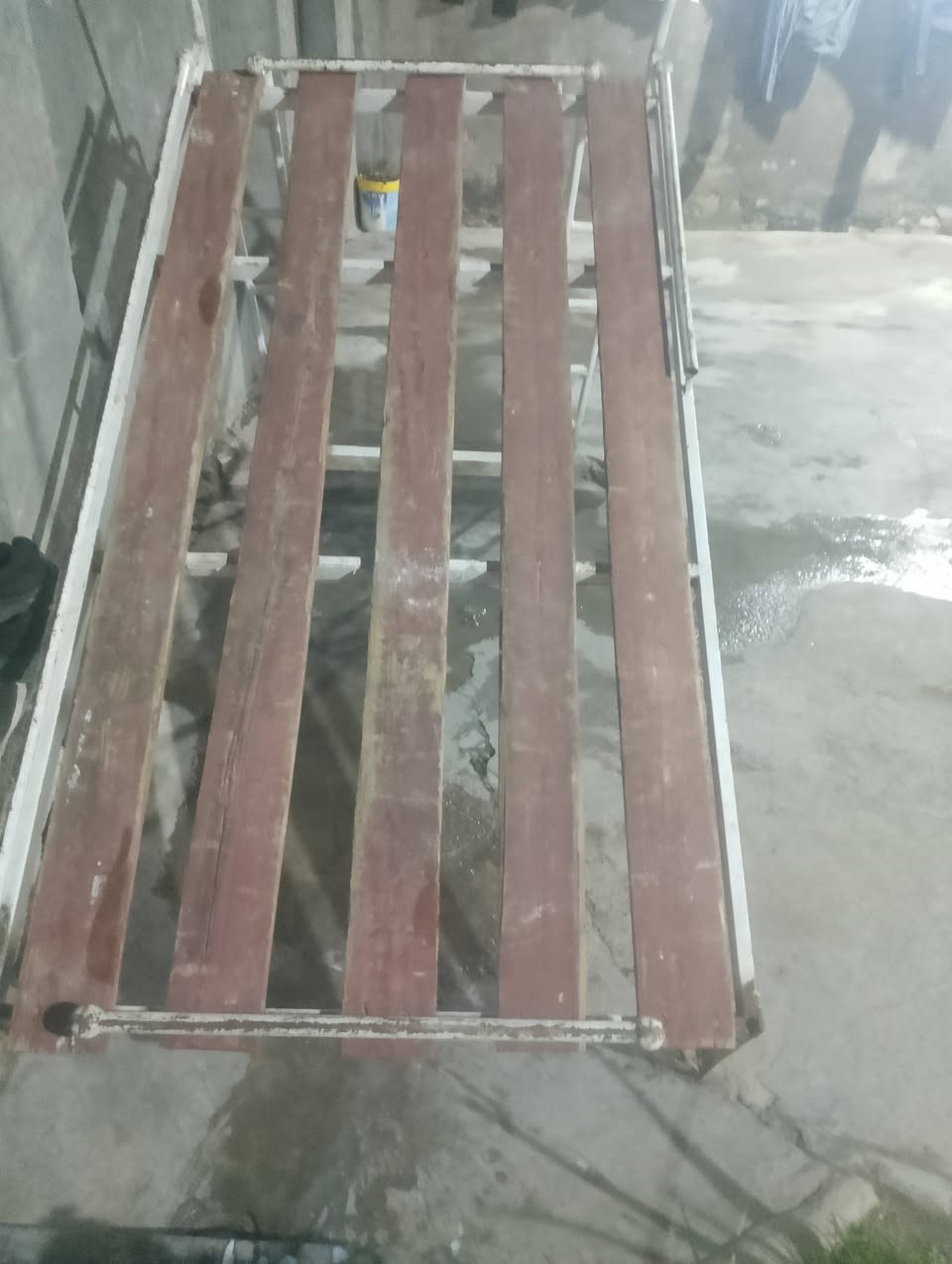 السلام عليكم سيبايه للبيع جديده جيب وشد مكاني ديالئ خان بني سعد ***********
