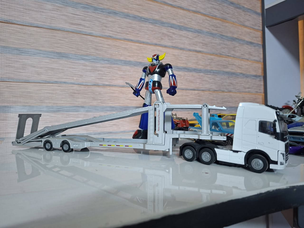 ناقلة للبيع
فالفو حجم ١/٤٣ كامل حديد 
سعر ٢٠ الف توصيل مجاني


**إذا كنت صاحب هذا الإعلان وتريد حذفه لأي سبب، رجاءا أرسل رسالة إلى الدعم الفني**