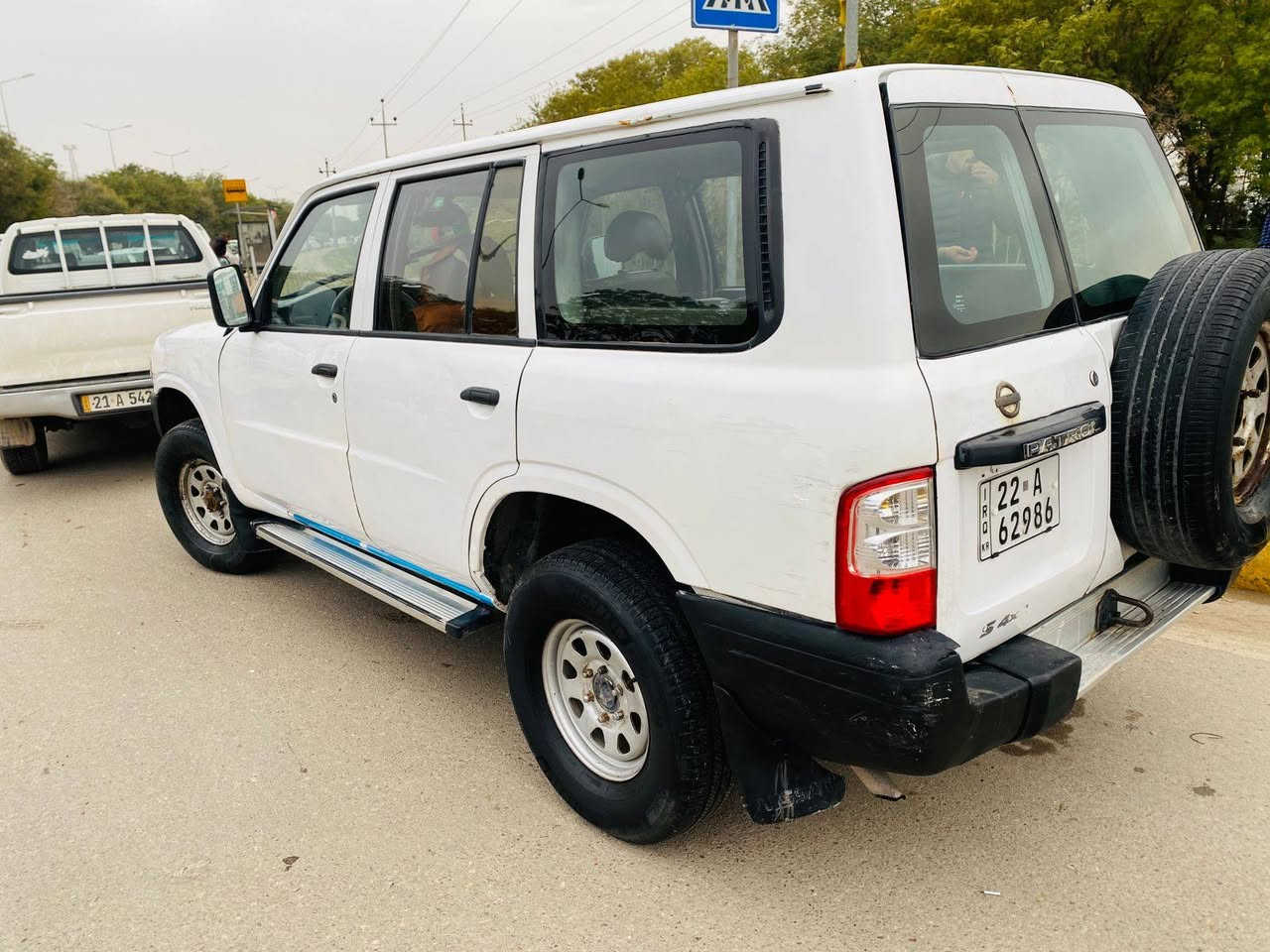 السلام عليكم اخوان باترول 2001 رقم اربيل رقم دولي ثاني يوم التحويل باسمنا مكينه كير لوكير شرط البدي شوف العين والتايرات نص عمر موجوده في بغداد السعر 90 ورقة للتواصل هذا رقم صاحبها يوسف ***********
