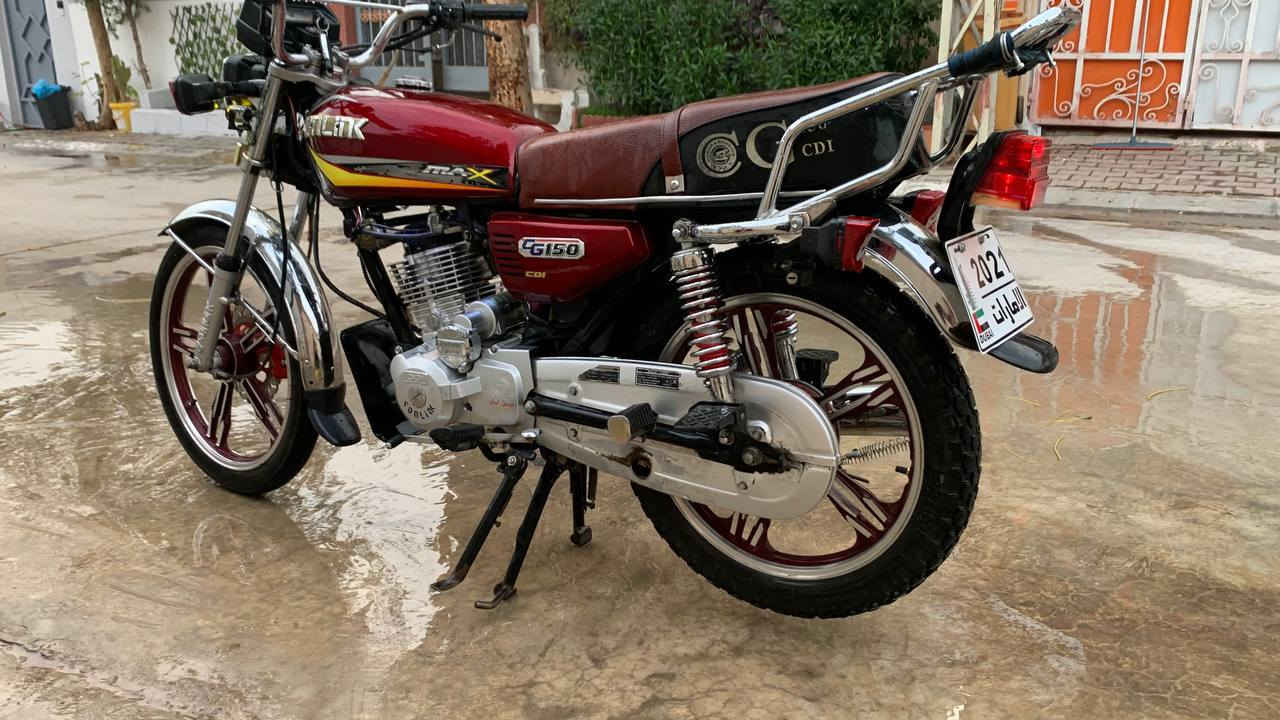 سلام عليكم دراجه سولنك 2023 مكينه مامفتوح سعر 550 وبي مجال بسيط رقم ***********
