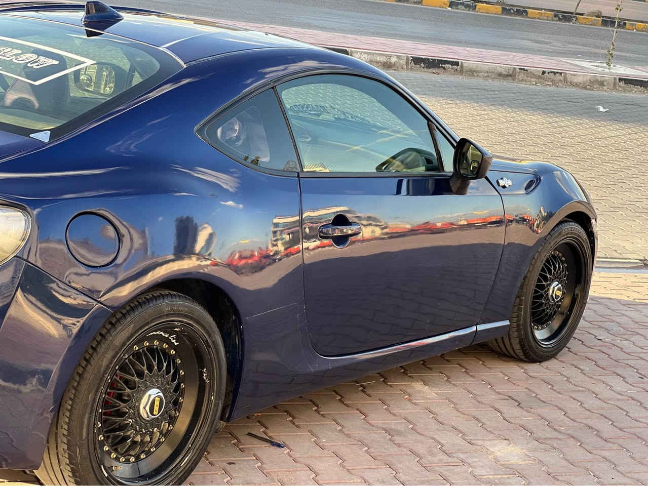 للبيع GT86 موديل 2016 ماشيه69 الف كيلو السياره داخله دعاميه فقط بدون شواصي ولغود وهنا بالعراق صار بيها بارد جاملغ امامي ايمن وباب ايمن وجاملغ خلفي ايمن وبدلتهن الجاملغ والباب يعني الصفحه الأيمن صبغ شغل درجه اولى جاهزه السياره 
فول مواصفات بصمه 
دبل كزوز ريمونت 
كير عادي رياضي 
داخل كاربون فايبر 
هيتر كشنات 
تبريد حداديه جاهزه
مكينه جديده لاتنقيص ولاتبخير ولا صوت 
رقم بغداد سنويه لل27
مكاني النجف السعر 78
بيع او مراوس حسب القناعه 
*********** النجف, العراق
