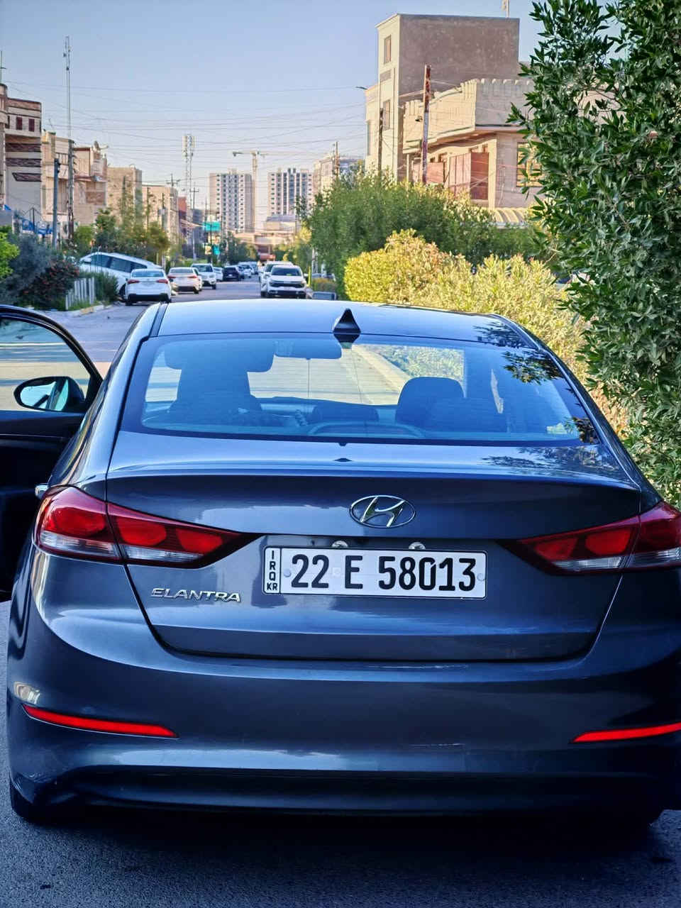 السلام عليكم النتره موديل ٢٠١٨ رقم اربيل باسمي وارد امريكي بيهه اربع قطع صبغ وحالوب صار بيهه مال بغدادناشر السونار وصور الحادث ماشيه السياره ١٠٣ كيلو فول السياره عده البصمه والفتحه مكاني بغداد عارضهه ١٠٨ وبيهه مجال بسيط 
 ***********
