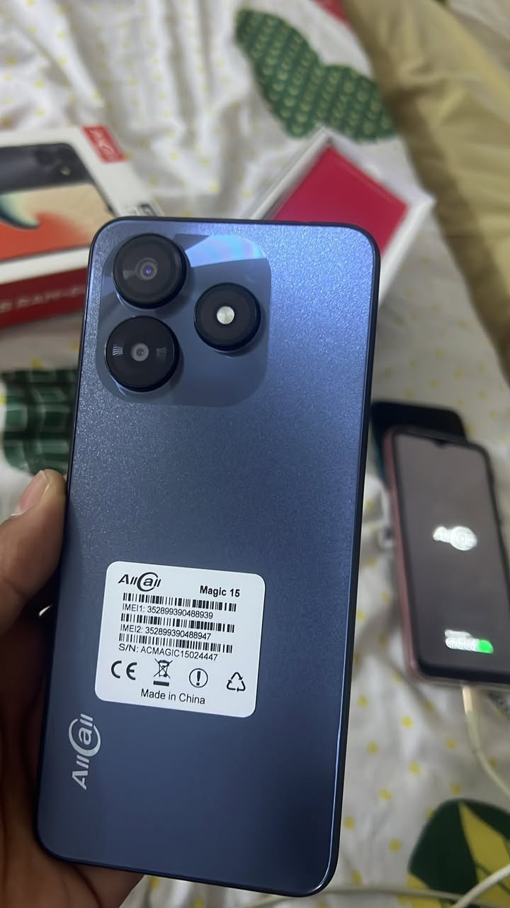 للبيع هاتف Magic i5 جديد
✅ شاشة 6.6 إنج HD+
✅ بطارية 5000mAh تدوم لفترة طويلة
✅ كاميرا خلفية 13MP
✅ يدعم شريحتين واتصالات 4G
✅ مع الشاحن الأصلي والكفر داخل العلبة
✅ اللون: أحمر خمر واللون الحبري 
مع كامل ملحقات السعر 150 بي مجال مكاني سيديه 
***********
