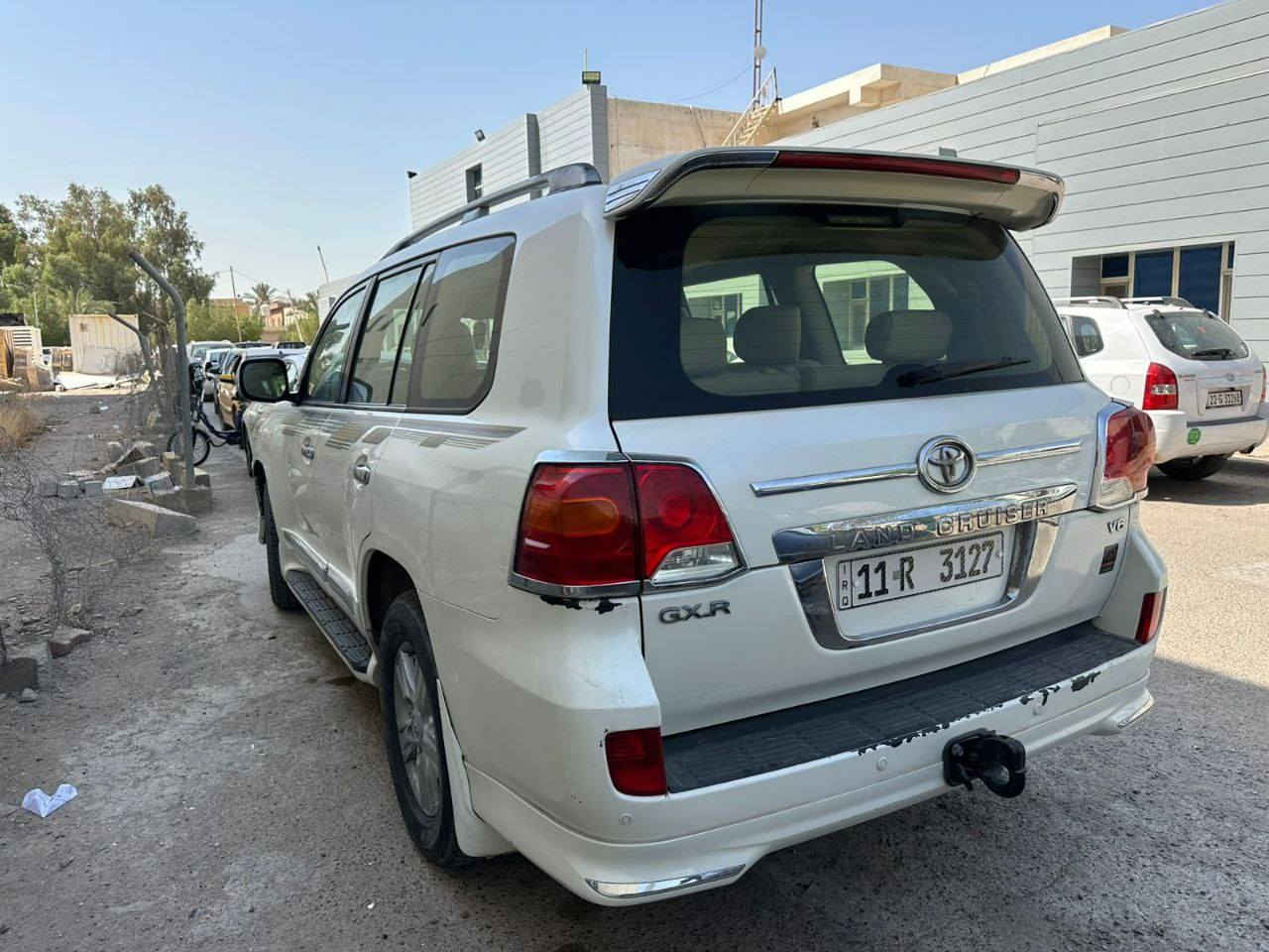 سلام عليكم 
لاندكروز موديل 2013 رقم بغداد
مكفولة كفالة عامة عدا كم بارد موضح بالسونار
السعر 353 ورقة وبيها مجال جداً بسيط
***********
