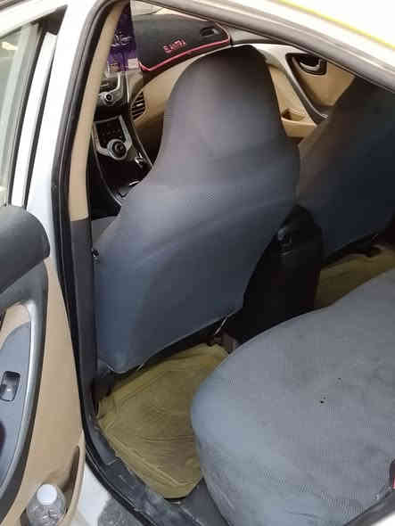 سلام عليكم النترا 2012 خليجي بيه ضربه بل جاملغ الخلفي بسيطه وجاهزه من كلشي أو بسمنه ***********
