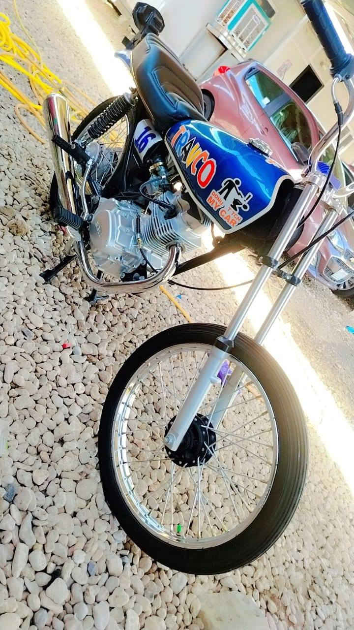 سلام عليكم شباب دراجه للبيع شاصي 19نامه وراق اصولي ولباقي 25 كله اصلي تعميره طلب خاص من لبصره ودراجه انضف من اصوره قيم وخذ ولشراي بي خير ويدلل يتفضل خاص لو يتصل علرقم ***********
