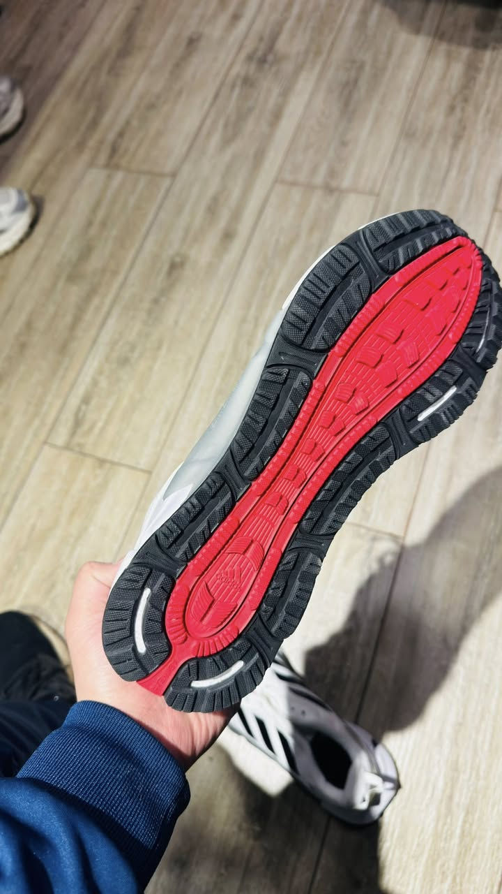 اديداس قياس 45 وثلث وكالة اصلي بشرط غير مستخدم 👍🏻✅
Adidas climawarm 🔥


**إذا كنت صاحب هذا الإعلان وتريد حذفه لأي سبب، رجاءا أرسل رسالة إلى الدعم الفني**