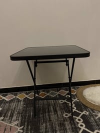 طاولة • أثاث منزلي