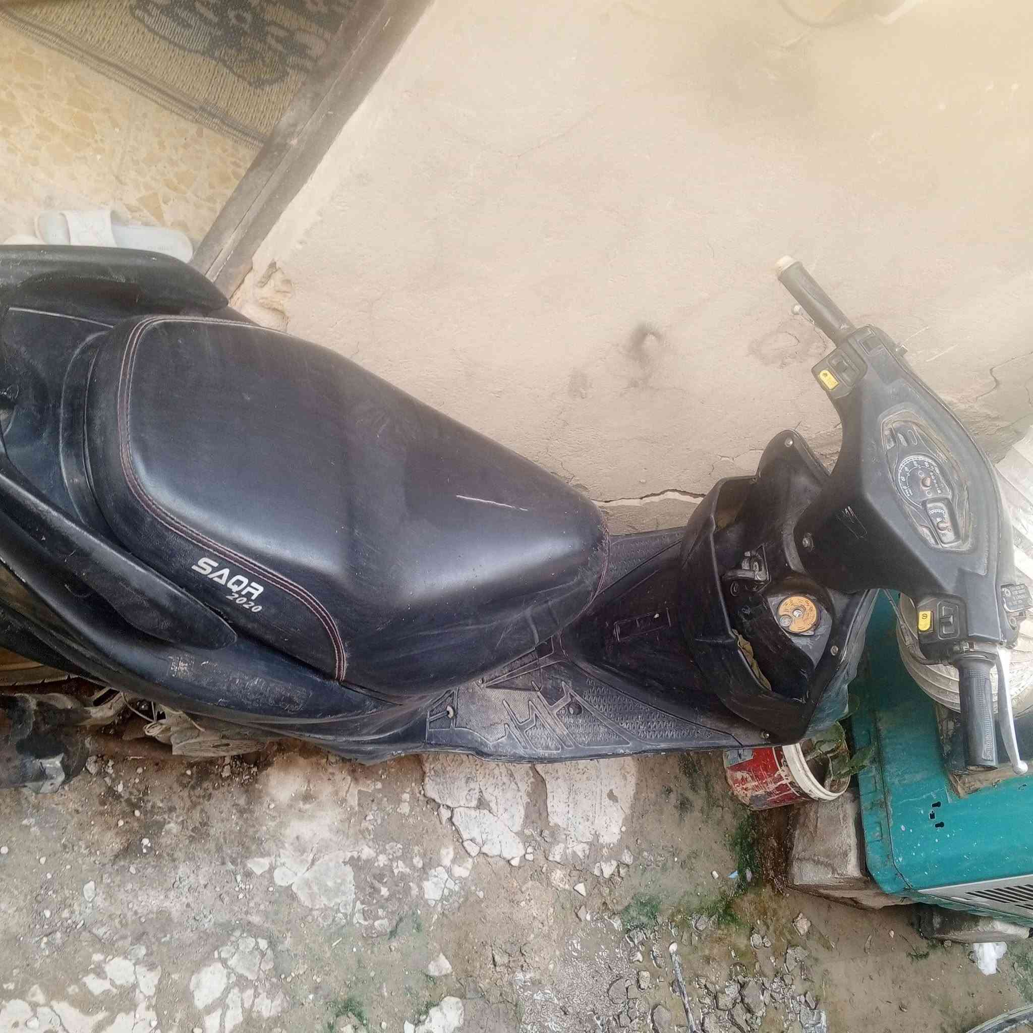 ستوكر للبيع كلشي جاهز بيها نضيفة باتري جديد امس شديتها الها وابيعلك كومة حديد يردلها فقط تجفيت العنوان كوفة تموز الرقم ‏‪***********‬‏ والسعر،100
