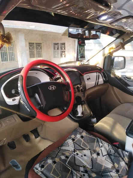 السلام عليكم اخوان ستاركس موديل 2009سياره ضررها  باب وجاملق تخم تاير تبريدها ثلج صدر جديد سعر السياره  135 بيها مجال قليل حق الجيه  مكاني هيت ناحيه المحمدي  رقم الهاتف ***********
