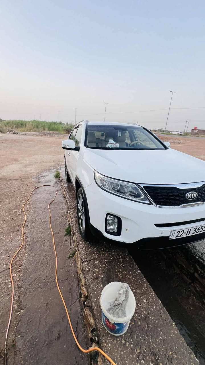 سورنتو 2014 خليجي بسمي مكينه 4سلندر فول موصفات بصمه7 راكب مكفوله من الحادث والضرر الداخلي بيه رش صبغ 4 بوب شخوط بيع فقط135$ *********** سماوه
