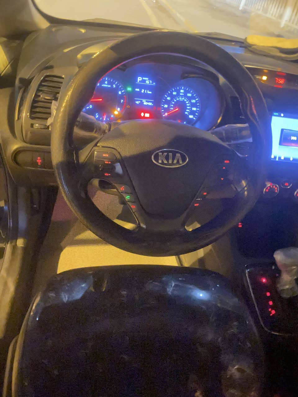 السلام عليكم
فورتي 17 رقم بغداد تحويل ثاني يوم السيارة بيه 3قطع تبديل بيه تعمير شويه بشاصي وبيه جاملغ قبق البانزين بي بارد وبيه رصعه بقبق الجنطه السياره عارضه ب110وبيه مجال مكاني بغداد 
***********
