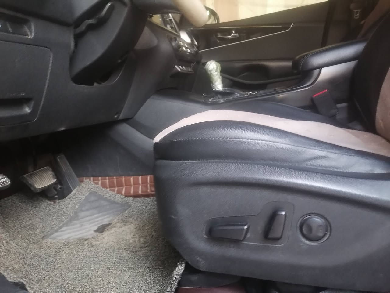 سلام عليكم سورنتو موديل ١٧ امريكي ٤ سلندر ٧ راكب
حادثه موضح بلصور سياره كلش جديد محرك كير مكفول كفاله عامه تخم تاير صدر جديد امامي خلفي تحكمات استيرن اشاير بلمري شاشه دواره حساسات رقم بغداد سياره كلش جديده مكانه صويره ***********
