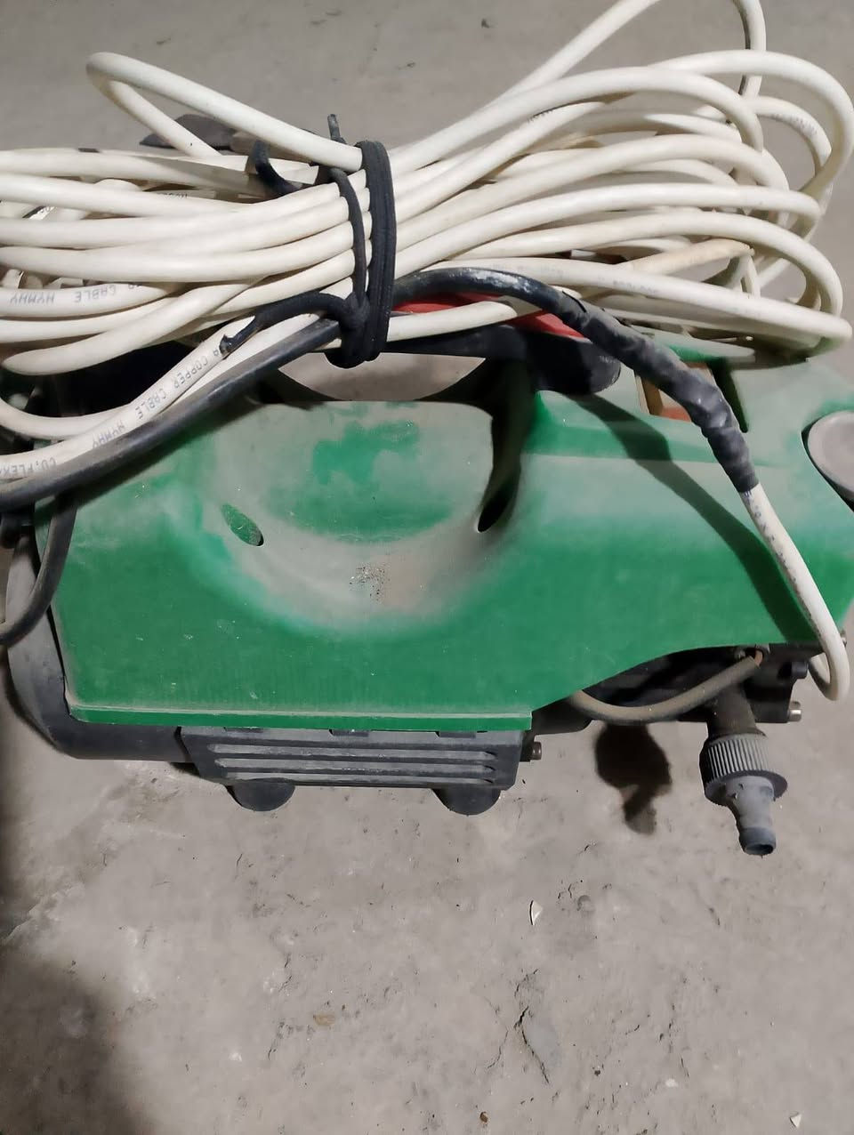 السلام عليكم ديوان للبيع السعر300وبيه مجال
والاوفن 50وبيه مجال 
وفاره غسل السعر90وبيه مجال 
***********
