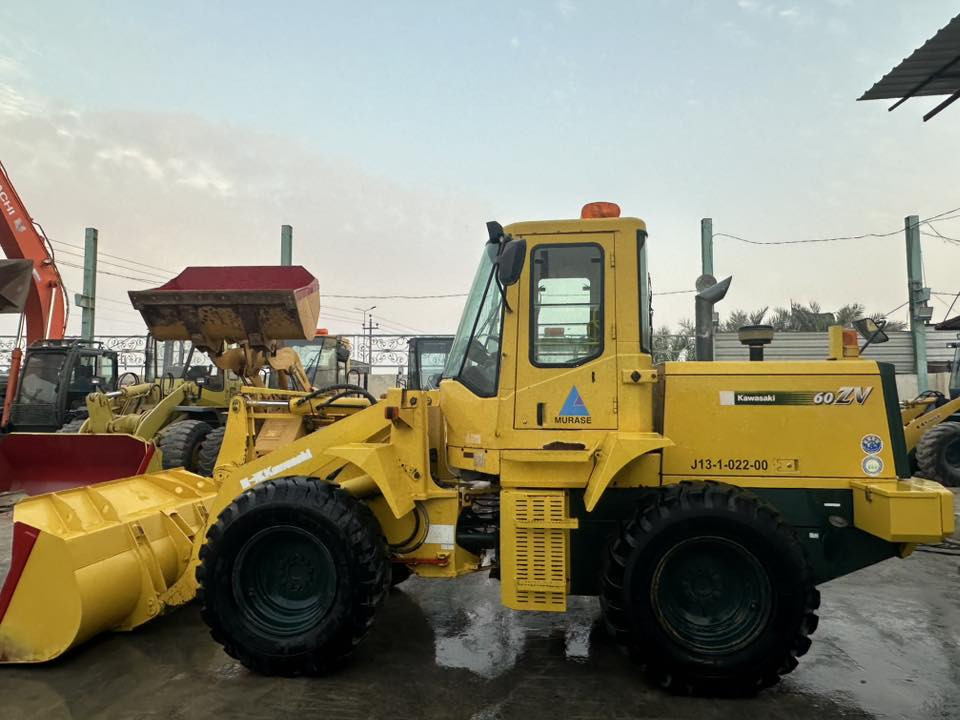 كاوسكي 60zv
محرك ازوزه (6)/بم ونوزل
كير ميكانيكي 
تبريد بلاد 
مرقم الرقم الدولي نجف
مكفول كفاله عامه
مكانه بالنجف قرب المطار
(***********)
(***********)
