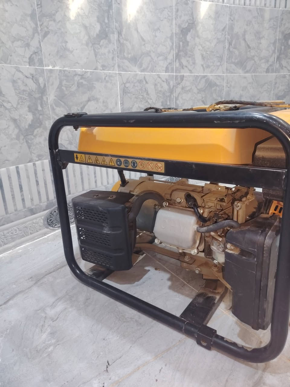 🔥 للبيع 🔥
مولدة كهرباء بنزين
ماركة MARGOS
3500 واط – 15 أمبير تقريباً
محرك 212cc OHV
شغالة زين ومناسبة للبيت والطوارئ
تشغل ثلاجة ومراوح وإنارة وتلفزيون
السعر: خاص
للاستفسار  ***********
