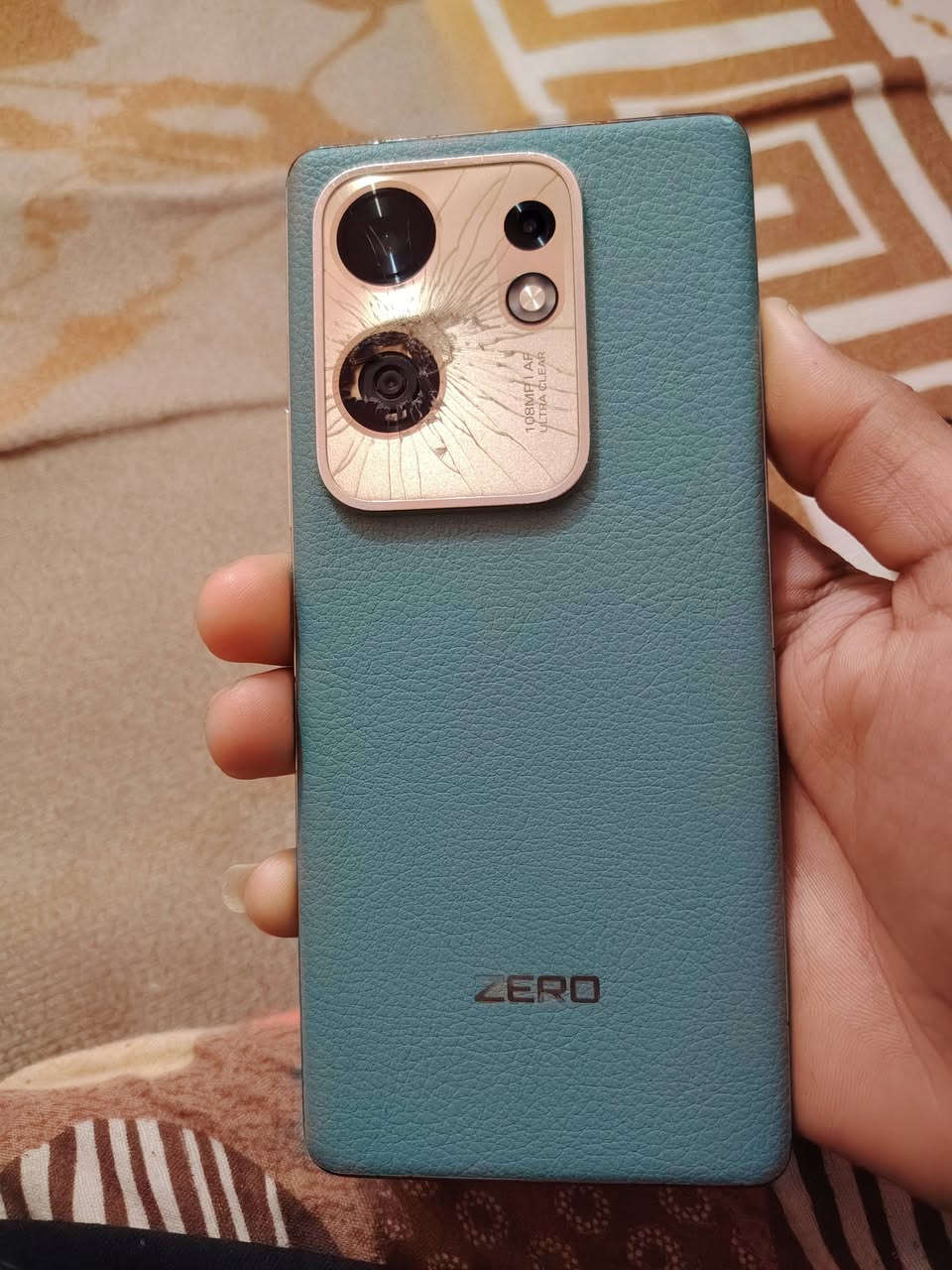 السلام عليكم انفنكس زيرو 30 ذاكره 256 الجهاز مثل ما موضح بل صوره الكامره بيها ضربه بس ما مأثره عل كامره شغاله مابيها شي واكو ضربه بل شاشه موضحه بل صوره هم ما مأثره عل لمس سعر 75 وبي مجال العنوان ديالى الغالبيه ***********
