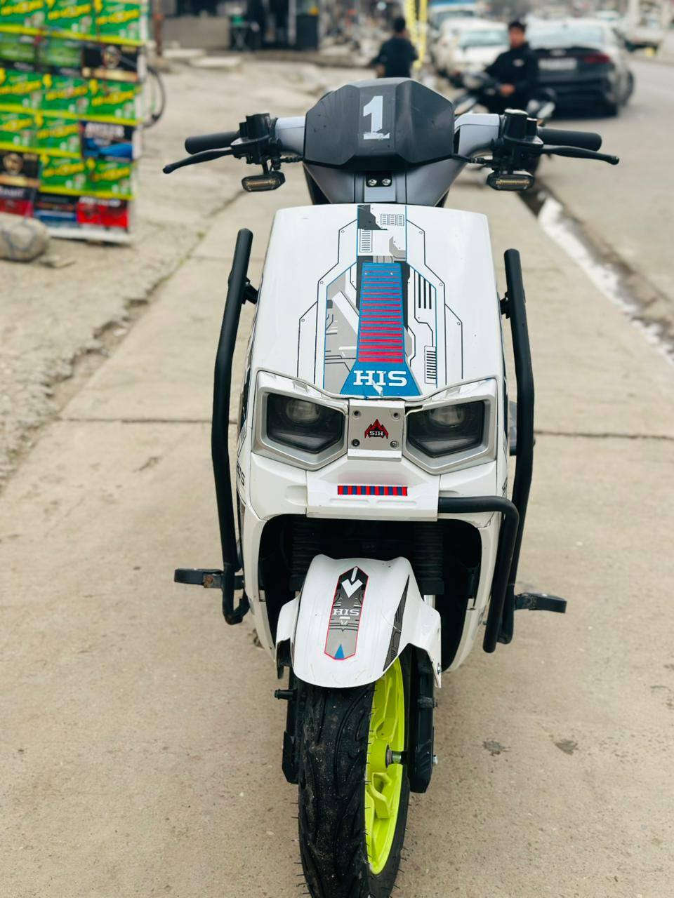 ماطور شحن
6بطاريات ماطور نظيف مال روحه وجيه
السعر 500
الرقم ***********
***********
