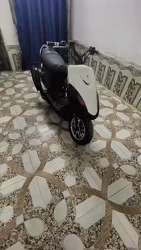 دراجة نارية • معلومات قليلة • للبيع