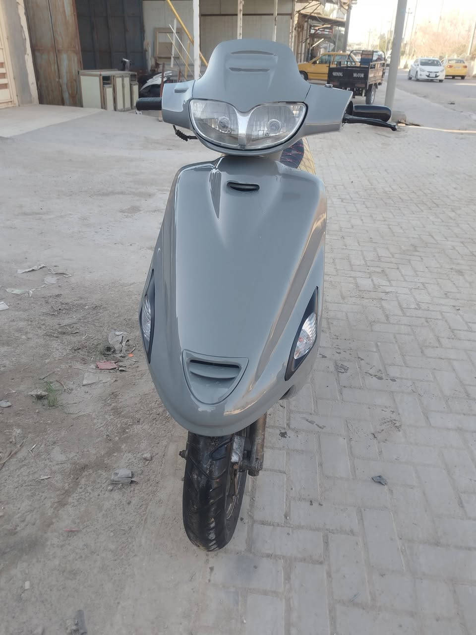 السلام عليكم دراجه فراشه للبيع الدراجه نظيفه نقرا سلف كهرباءاته كلها شغاله دراجه ما تحط عليها برغي مكينه ناعمه كلش السعر ب 400 وبيها مجال مكان الديوانيه قضاء الشاميه ***********
