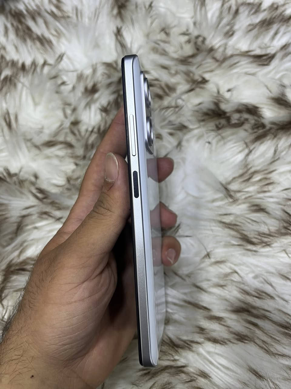 السلام عليكم موبايل redmi 12 pro plous 5G
الجهاز فول نضافه ذاكره 256 رام 8 +8 يعني 16 

بطاريه 5000 ملي امبير شحن 120 واط 

معالج دايمن ستي 1080 

ببجي 60 فريم 

الكامره 200 ميكه بكسل الجهاز فولل سعرو 300 وبيه مجال 

مكاني موصل ملاحظه الجهاز مبدل بصمه ب وكاله شاومي وكفت بسسب تحديث وبدلوها ب الوكاله 

و الجهاز فول وخير من الله ما بيه اي مشاكل


**إذا كنت صاحب هذا الإعلان وتريد حذفه لأي سبب، رجاءا أرسل رسالة إلى الدعم الفني**