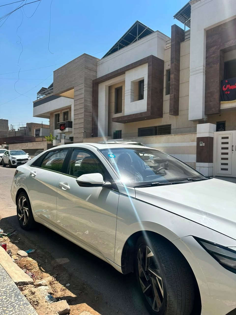 سلام عليكم
الانتره موديل ٢٤ 

مكفوله كفاله عامه خليجي 

ماشيه ٢٩ 

المواصفات 

فتحه سقف 

كروز سرعه 

تحكم ستيرن 

انضمه قياده 

سايد بريك دكمه 

لايت زنون عدسه 

عينه دتجتل 

تبريد قطعتين 

حساسات امامي + خلفي 

كشنات جلد داخل اسود 

تجي بحرك ١٥٠٠ 

شاشه ابل كار بلي 

تجي ب مواصفات ١/١ 

السعر ١٤٢ و بيها مجال حك جيه 

مكانها بغداد كراده 

الاستفسار ***********
