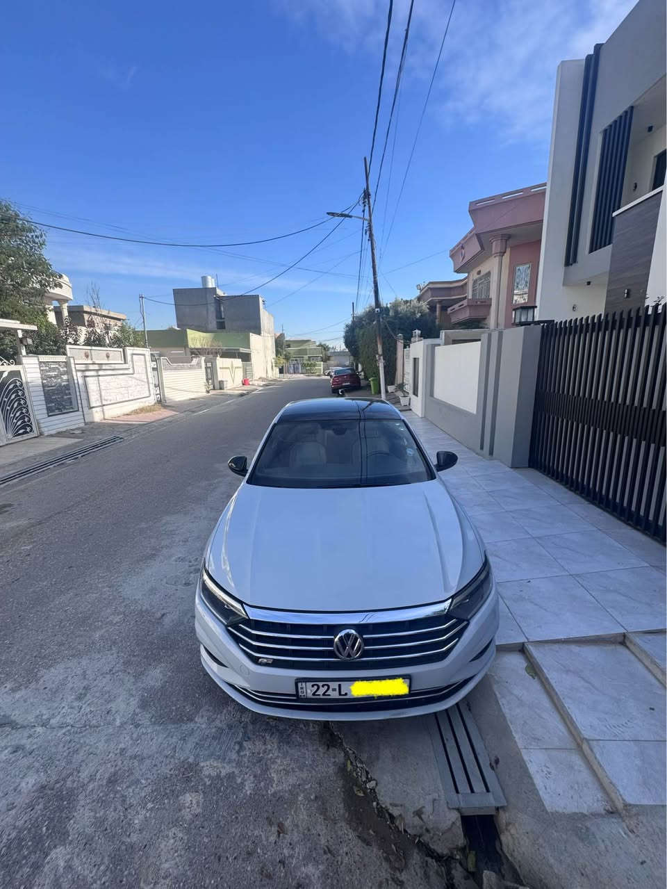 فولكس ڤالگن جيتا 2019 — Rline
فئة Rline مواصفاته معروفة
لون ابيض دخاني جدا مرغوبة
شاشة كبيرة و دشبول 12 لون
سقف اسود بانوراما
رادارات جانبية 
بريك اوتو ستوب
كشنات جلد فاخر لونين ابيض و اسود بلادي
تحكم ستيرن – كشنات تدفئة – اقتصادية بالصرف وثبات عالي بالطريق.
المحرك والگير والتبريد فحص بدون ملاحظات.
الداخلية مرتّبة، جاهزة وما تحتاج أي صرف.

🔧 الضرر: بونيد + جامرلغ و اشوية مقبلات 
ملاحظة // السيارة صارلهة اكثر من سنتين مال بيت و نظيفة احلى من الصور 

رقم صاحب السيارة //   ***********

🔖 السعر: 148 $ بيها مجال للجادّين
📍 مكاني كركوك

📞 [hidden information] كركوك, العراق
